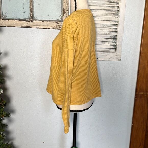 Cute Yellow Knit Sweeter by Stargazer - Picture 4 of 8